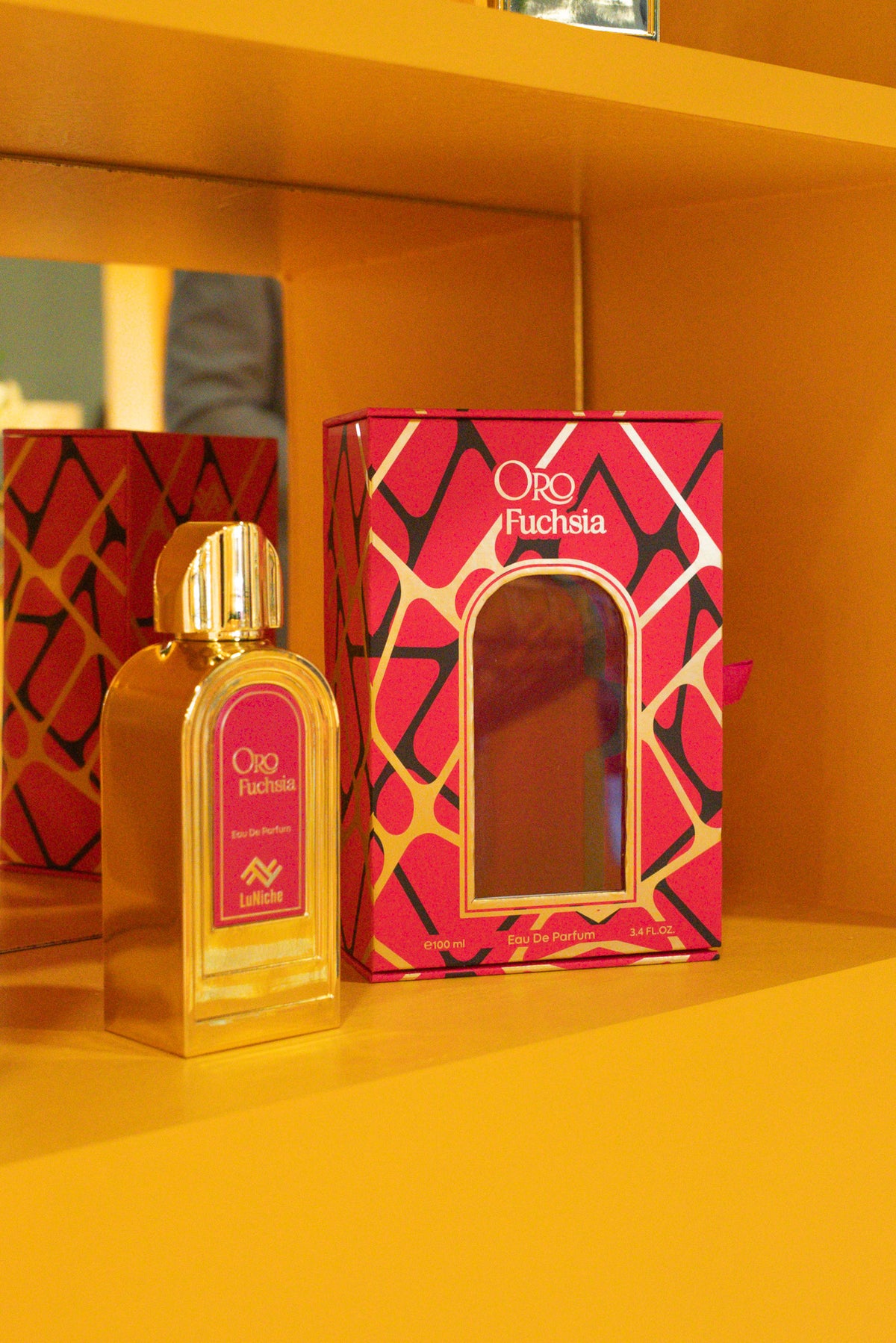 Oro Fuchsia